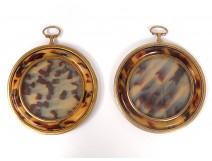 Pair small round frames Bakelite imitation tortoiseshell gilded brass XXth