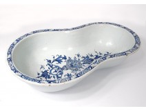 Large basin of faience bidet Rouen camaïeu blossom flowers foliage XVIIIème