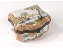 Small pill box porcelain Limoges flowers brass gilding twentieth century