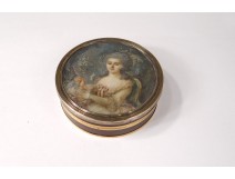 Round box miniature portrait woman elegant solid gold 18K lacquer nineteenth