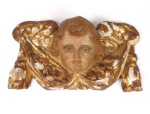 Sculpture angel wood carved gilded polychrome angel chert eighteenth