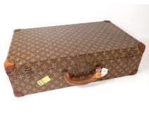 Old suitcase Louis Vuitton Bisten 60cm leather canvas monogram twentieth century