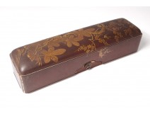 Box glove box lacquered wood gilding cherry blossoms Japan twentieth century