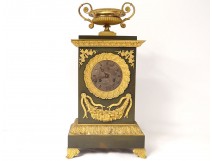 Pendulum bollard Restoration bronze palmettes cut flowers Pons clock nineteenth