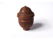 Small egg rosary box carved openwork nineteenth century