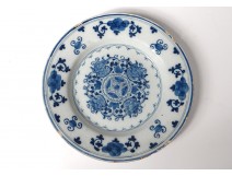 Dutch Delft Delftware flat plate white-blue flowers eighteenth century