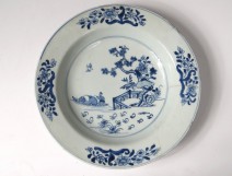 Hollow plate porcelain plate Company India white-blue garden Kangxi 18th