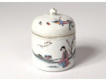 Little box pot covered Chinese porcelain woman landscape poems signed twentieth