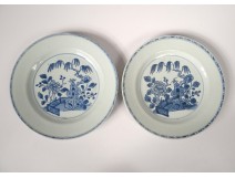 Pair porcelain China China Company India landscape pagoda Kangxi eighteenth