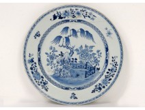 Large porcelain dish Company India China white-blue garden Kangxi XVIII