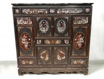 Cabin cabinet carved wood mother of pearl Indochina Vietnam characters boats 19th