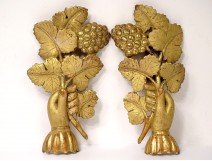 Pair of decorative elements of gilded wood decoration hands grapes vine XIXth