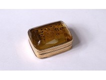 Small 18-karat solid gold vinaigrette box with 18th century citrine flowers