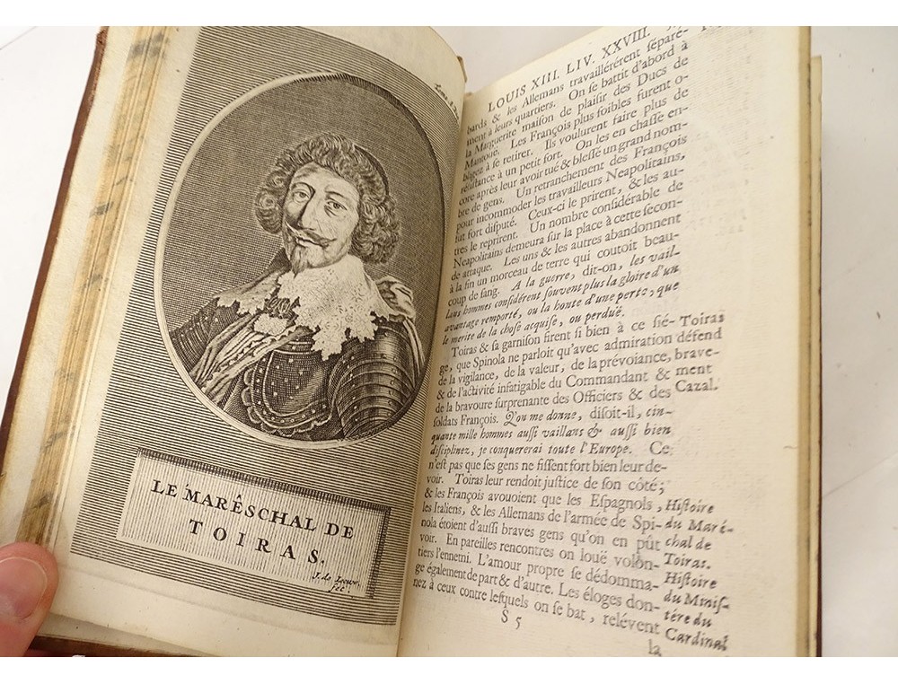 Le siècle de Louis XIV. Tome 1 / , par M. de Voltaire. Tome premier  [-troisième]. Nouvelle édition, augmentée d'un très grand nombre de  remarques, par M. de La B*** [La Beaumelle]