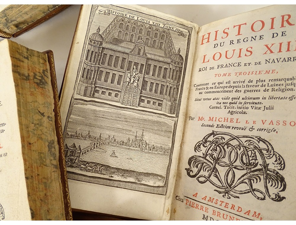 Le siècle de Louis XIV. Tome 1 / , par M. de Voltaire. Tome premier  [-troisième]. Nouvelle édition, augmentée d'un très grand nombre de  remarques, par M. de La B*** [La Beaumelle]