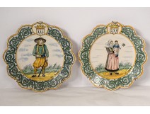 Pair of earthenware plates Henriot HR Quimper Breton Breton coat of arms XIXth