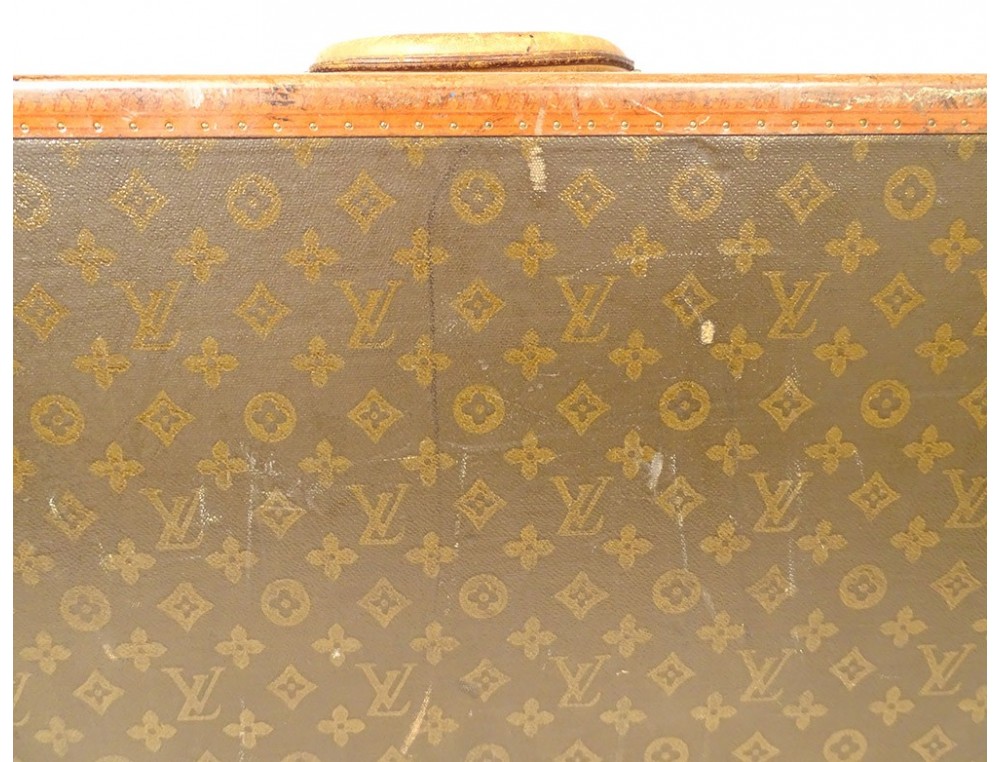 Lot 512 - A Louis Vuitton, Alzer 65, a monogramed