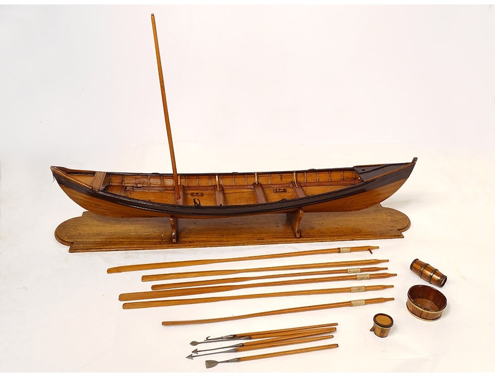 Wooden Long Flat Bottom Whaling Fishing Boat with Oars