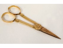 Pair of solid gold scissors 18 carat shell flowers PB 12.71gr 18th century