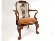 English Chippendale child&#39;s armchair in carved walnut with claw shells, 19th century