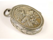 Pill box solid silver, decorated with flowers and quiver, Napoleon III nineteenth