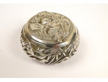 Pill box in silver or plated metal, decorated with bamboo and reeds, Art Nouveau, nineteenth