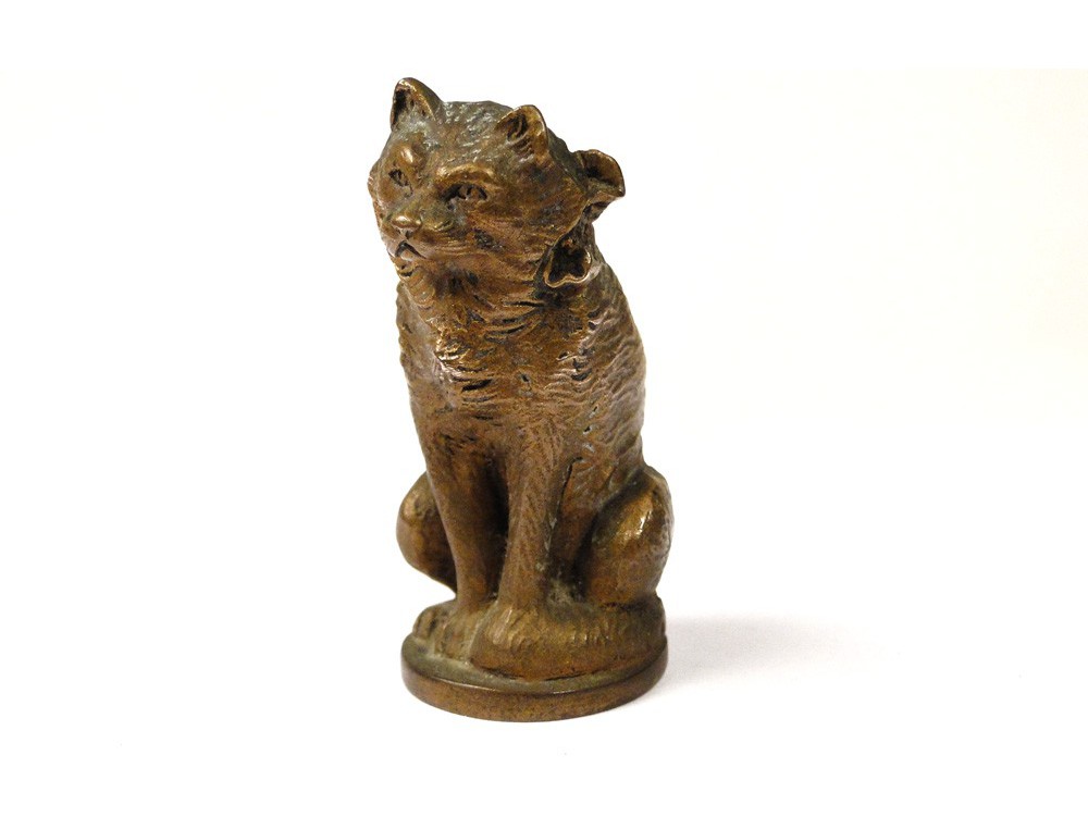 Stamp seal seal gilt bronze cat sitting Caron signed nineteenth century