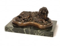 Sculpture in bronze and marble, French Spaniel dog hunting, twentieth century