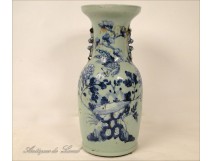 Large porcelain vase Blue-White Chinese, Kangxi period, eighteenth