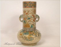 Japanese porcelain vase, XIX