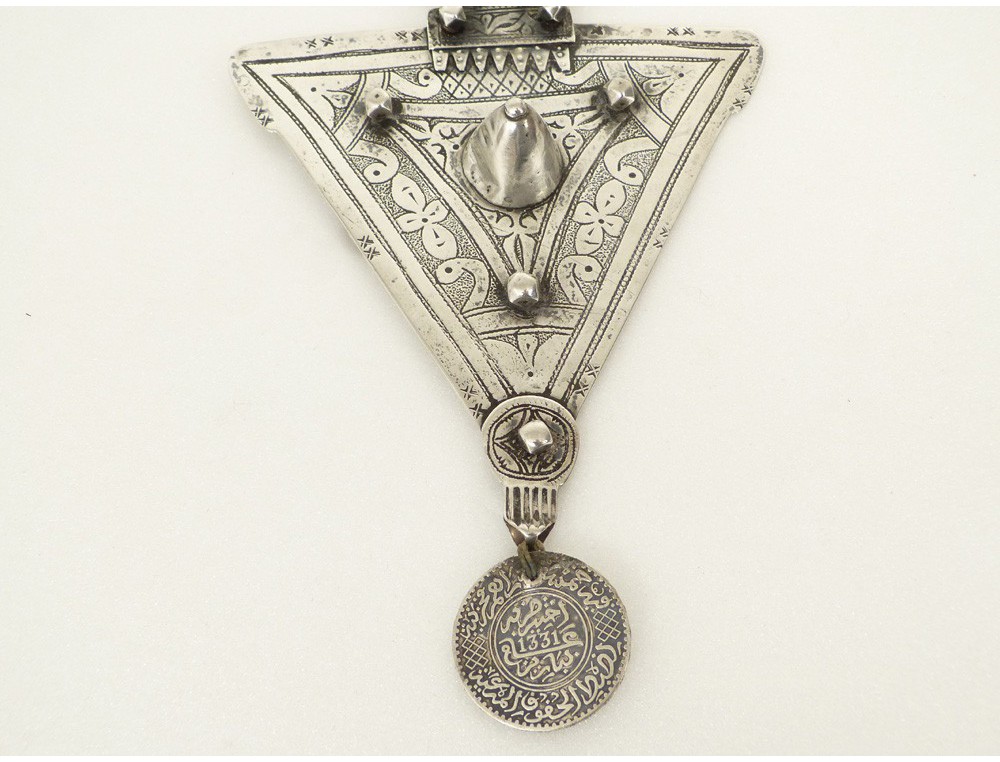 Bijou berbère, amazigh fibules argent niellé tringle monnaie Maroc ethnique