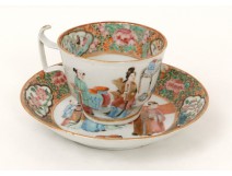 Tasse soucoupe porcelaine Canton personnages femmes éventail Chine XIXème