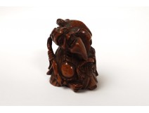 Netsuke buis sculpté vieillard assis crapaud Japon signé XIXème siècle