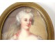 Miniature peinte portrait jeune femme fleurs cadre ovale laiton doré XIXème