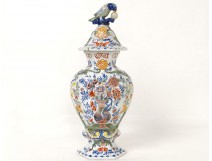 Pot couvert vase potiche faïence Delft oiseau perroquet fleurs XIXè siècle