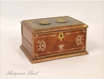 Leather jewelry box decorated with medallions in gilt bronze, 19th