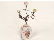 Porcelain bottle vase India Company XVIII famille rose flowers