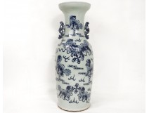 Grand vase porcelaine chinoise blanc-bleu lions chiens Fô Chine XIXè siècle