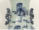 Grand vase porcelaine chinoise blanc-bleu lions chiens Fô Chine XIXè siècle