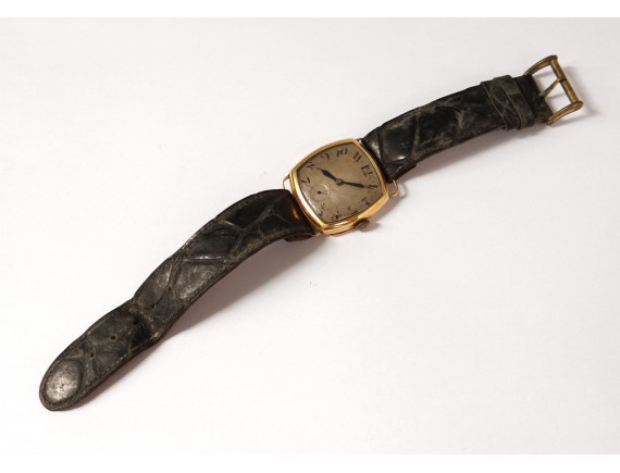Wristwatch 18k solid gold vintage leather watch french twentieth century