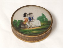 Golden round box set under glass gallant scene torque children XIXth century