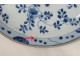 Assiette porcelaine chinoise blanc bleu fleurs Kangxi Chine XVIIIème siècle