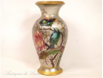 Porcelain vase by Vivien Narcissus, Japan decor, 19th